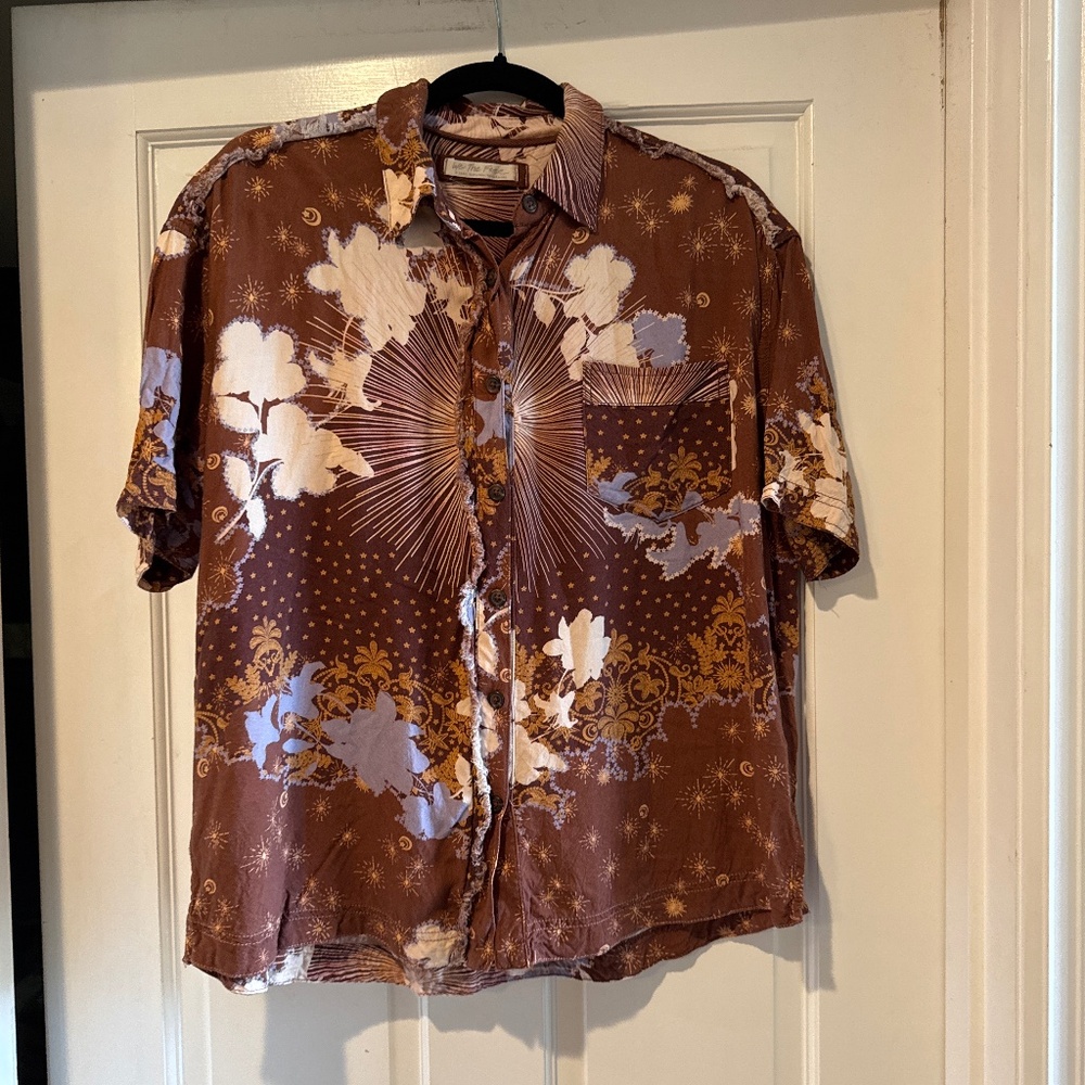 Share Good Vibes Button Up - image 1